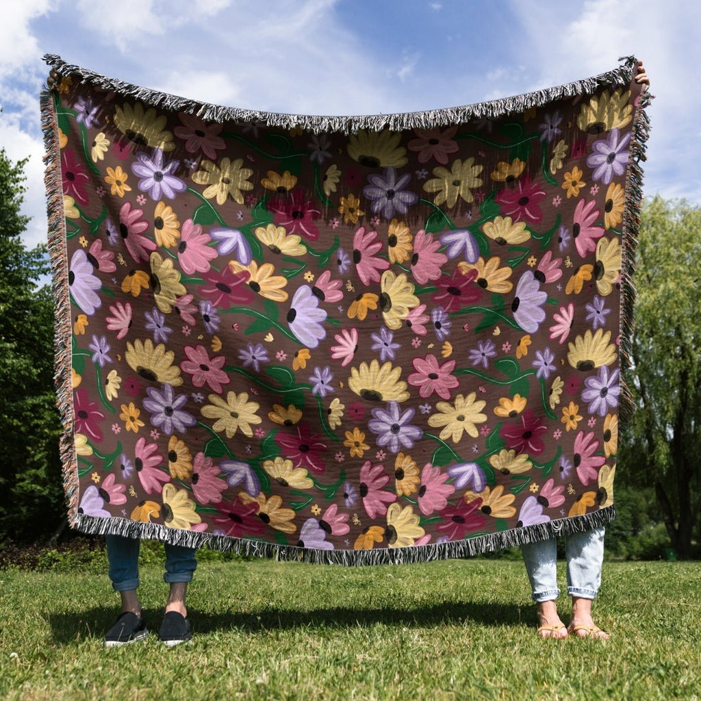 Surprise Song Piano Woven Blanket – A Cozy Floral Masterpiece-Offbeat Opulence