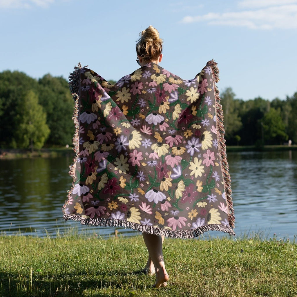 Surprise Song Piano Woven Blanket – A Cozy Floral Masterpiece-Offbeat Opulence