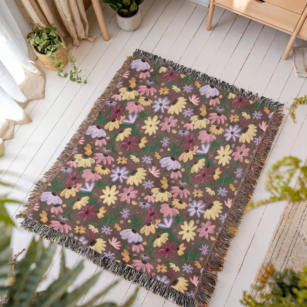 Surprise Song Piano Woven Blanket – A Cozy Floral Masterpiece-Offbeat Opulence